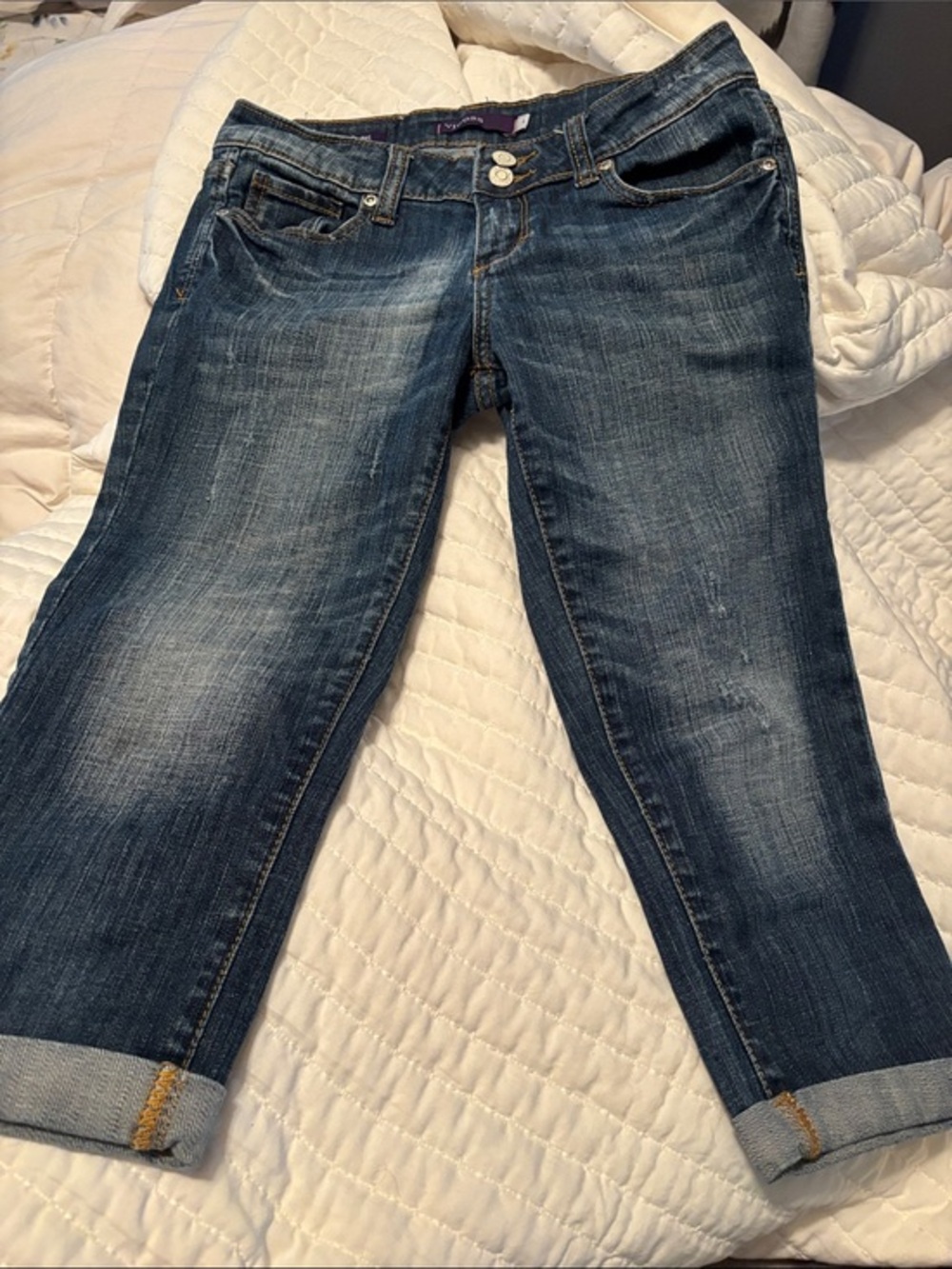Vigoss Capri 5 pocket dark blue wash distressed jean capri size 1